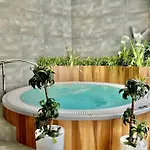 Szafran Apartamentyzakopianskie Basen Sauna Jacuzzi *