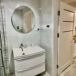 Szafran Apartamentyzakopianskie Basen Sauna Jacuzzi Apartment *